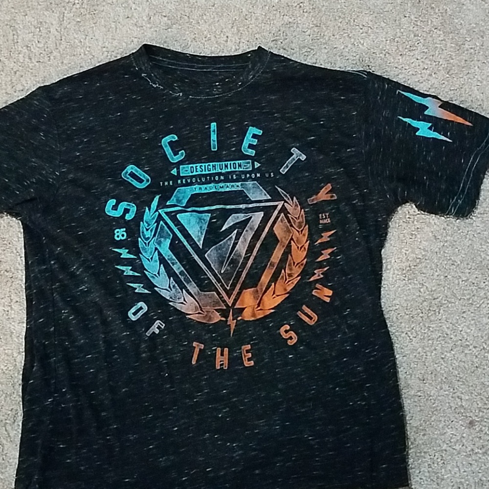 Men's buckle Society T-shirt